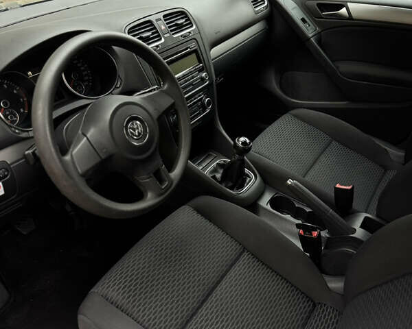 Серый Фольксваген Гольф, объемом двигателя 1.4 л и пробегом 217 тыс. км за 6300 $, фото 23 на Automoto.ua