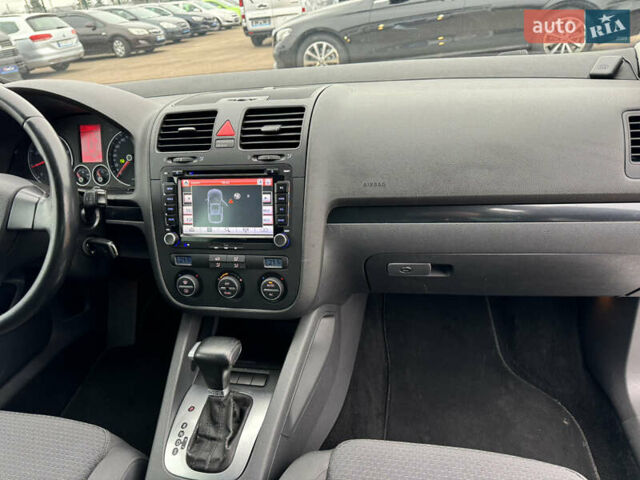 Сірий Фольксваген Гольф, об'ємом двигуна 1.4 л та пробігом 217 тис. км за 7800 $, фото 37 на Automoto.ua