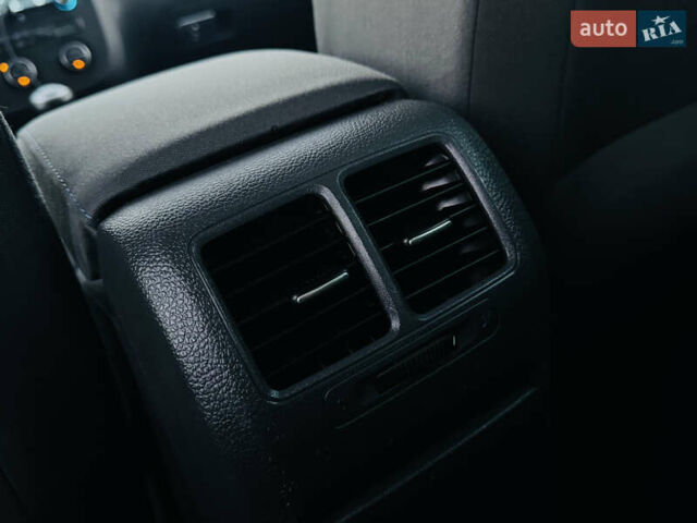 Сірий Фольксваген Гольф, об'ємом двигуна 1.6 л та пробігом 170 тис. км за 6600 $, фото 64 на Automoto.ua