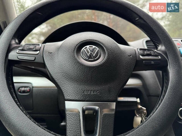 Серый Фольксваген Гольф, объемом двигателя 1.39 л и пробегом 213 тыс. км за 7200 $, фото 38 на Automoto.ua