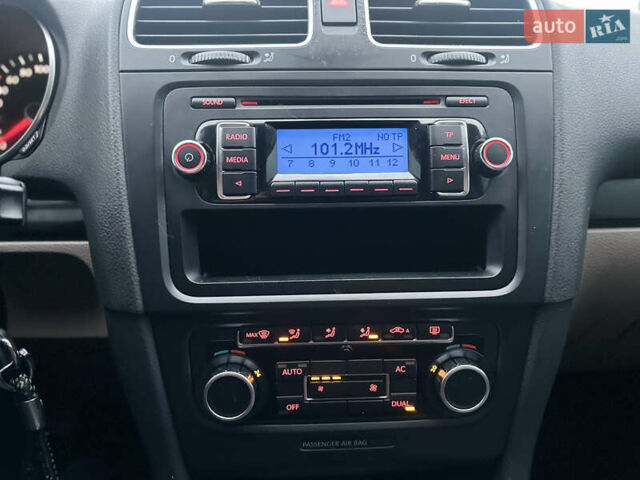 Серый Фольксваген Гольф, объемом двигателя 1.97 л и пробегом 284 тыс. км за 7677 $, фото 19 на Automoto.ua