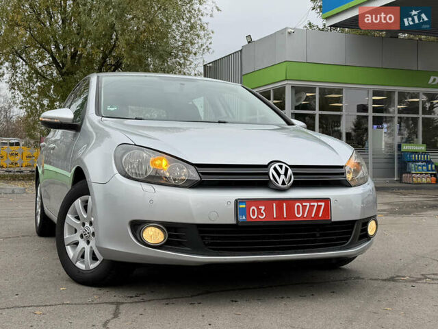 Серый Фольксваген Гольф, объемом двигателя 1.6 л и пробегом 222 тыс. км за 7999 $, фото 4 на Automoto.ua
