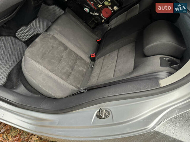 Серый Фольксваген Гольф, объемом двигателя 1.39 л и пробегом 213 тыс. км за 7200 $, фото 24 на Automoto.ua