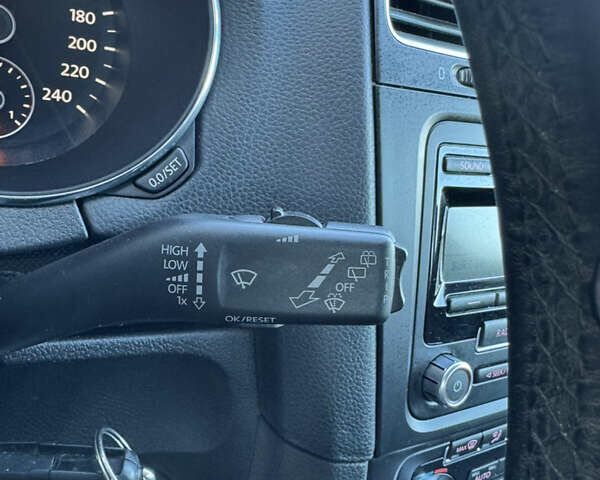 Сірий Фольксваген Гольф, об'ємом двигуна 1.6 л та пробігом 207 тис. км за 7790 $, фото 30 на Automoto.ua