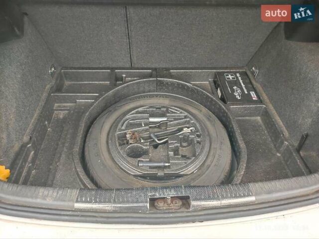 Сірий Фольксваген Гольф, об'ємом двигуна 1.6 л та пробігом 192 тис. км за 7500 $, фото 5 на Automoto.ua