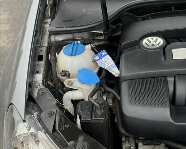 Сірий Фольксваген Гольф, об'ємом двигуна 1.6 л та пробігом 203 тис. км за 7800 $, фото 30 на Automoto.ua