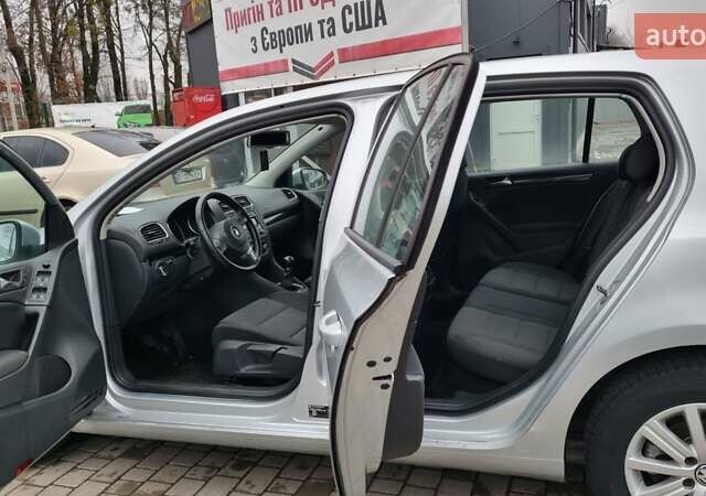 Сірий Фольксваген Гольф, об'ємом двигуна 1.39 л та пробігом 195 тис. км за 7200 $, фото 5 на Automoto.ua