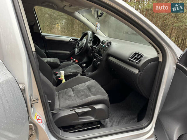 Серый Фольксваген Гольф, объемом двигателя 1.39 л и пробегом 213 тыс. км за 7200 $, фото 12 на Automoto.ua