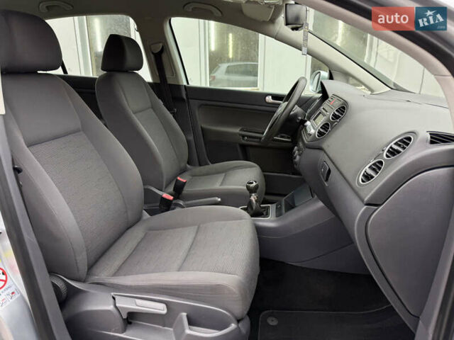 Сірий Фольксваген Гольф, об'ємом двигуна 1.6 л та пробігом 204 тис. км за 7700 $, фото 33 на Automoto.ua