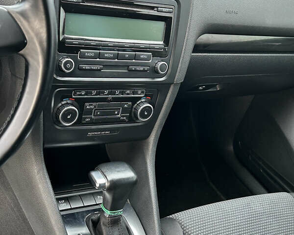 Серый Фольксваген Гольф, объемом двигателя 1.4 л и пробегом 231 тыс. км за 8299 $, фото 10 на Automoto.ua