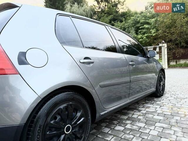 Серый Фольксваген Гольф, объемом двигателя 1.4 л и пробегом 170 тыс. км за 5299 $, фото 43 на Automoto.ua