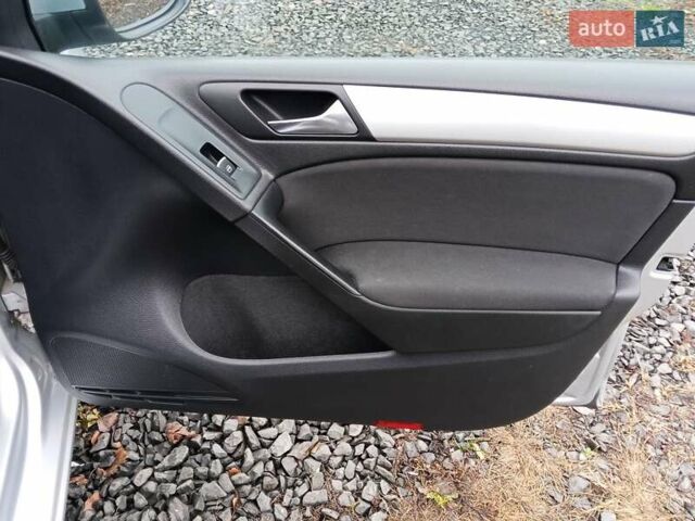 Серый Фольксваген Гольф, объемом двигателя 1.39 л и пробегом 235 тыс. км за 6500 $, фото 9 на Automoto.ua