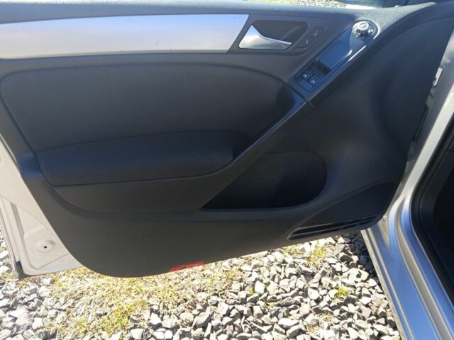 Фольксваген Гольф 2009 у Луцьку на Automoto.ua Сірий Фольксваген Гольф, об'ємом двигуна 1.4 л та пробігом 234 тис. км за 6800 $, фото 14 на Automoto.ua