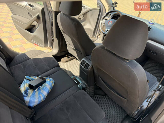 Серый Фольксваген Гольф, объемом двигателя 1.4 л и пробегом 244 тыс. км за 8400 $, фото 10 на Automoto.ua