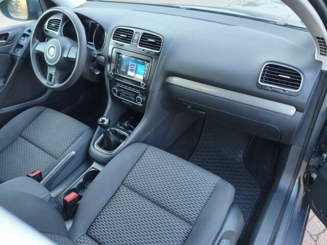 Серый Фольксваген Гольф, объемом двигателя 1.4 л и пробегом 136 тыс. км за 7150 $, фото 15 на Automoto.ua