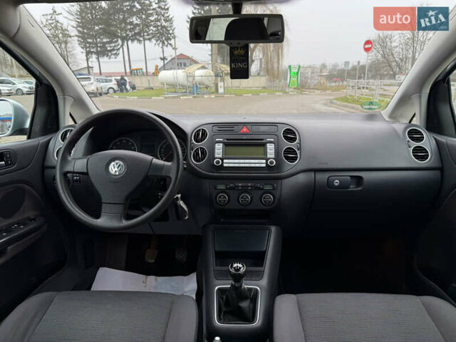Сірий Фольксваген Гольф, об'ємом двигуна 1.6 л та пробігом 204 тис. км за 7700 $, фото 30 на Automoto.ua