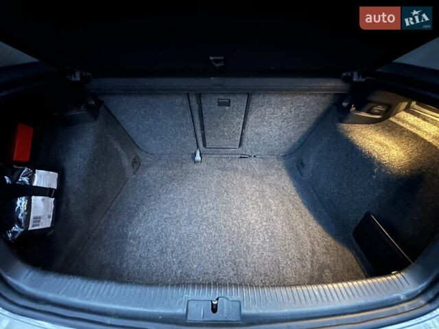 Серый Фольксваген Гольф, объемом двигателя 1.39 л и пробегом 217 тыс. км за 7150 $, фото 21 на Automoto.ua