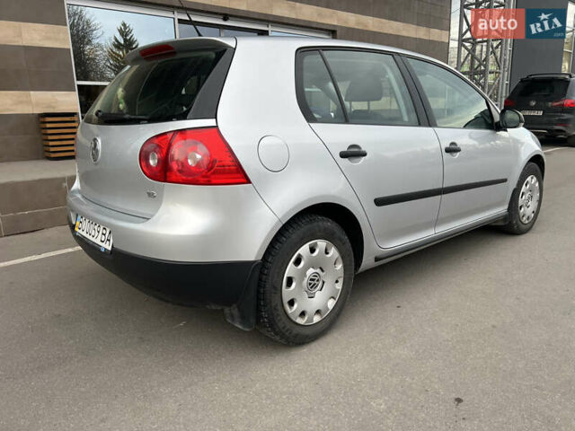 Серый Фольксваген Гольф, объемом двигателя 1.6 л и пробегом 98 тыс. км за 8100 $, фото 3 на Automoto.ua