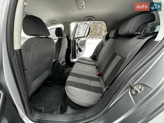 Серый Фольксваген Гольф, объемом двигателя 2 л и пробегом 201 тыс. км за 7299 $, фото 27 на Automoto.ua