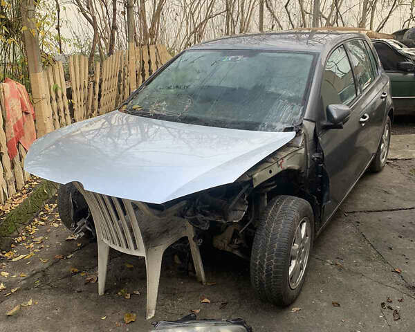 Серый Фольксваген Гольф, объемом двигателя 1.4 л и пробегом 200 тыс. км за 2600 $, фото 18 на Automoto.ua