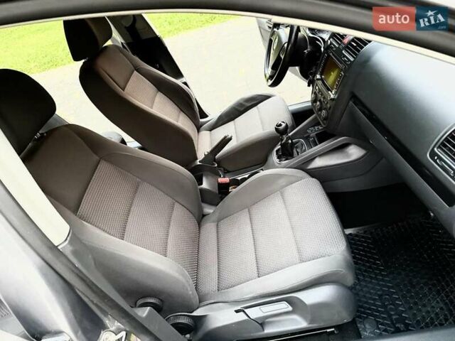 Серый Фольксваген Гольф, объемом двигателя 1.4 л и пробегом 170 тыс. км за 5299 $, фото 9 на Automoto.ua