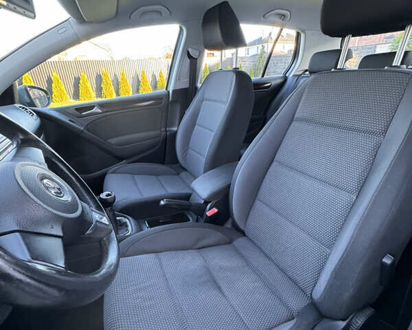 Сірий Фольксваген Гольф, об'ємом двигуна 1.6 л та пробігом 207 тис. км за 7790 $, фото 32 на Automoto.ua