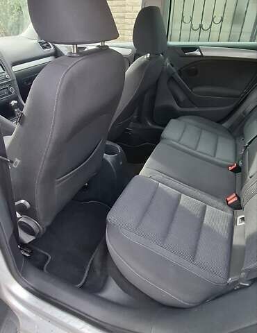 Сірий Фольксваген Гольф, об'ємом двигуна 1.39 л та пробігом 177 тис. км за 6200 $, фото 13 на Automoto.ua