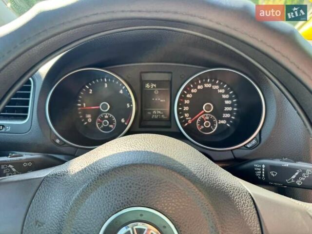 Фольксваген Гольф 2009 в Хмельницком на Automoto.ua Серый Фольксваген Гольф, объемом двигателя 1.97 л и пробегом 233 тыс. км за 8000 $, фото 12 на Automoto.ua