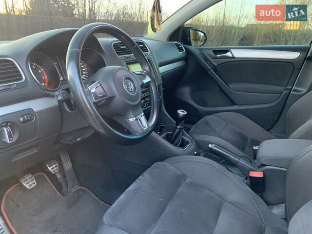 Серый Фольксваген Гольф, объемом двигателя 1.39 л и пробегом 242 тыс. км за 9999 $, фото 19 на Automoto.ua