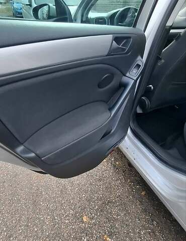 Сірий Фольксваген Гольф, об'ємом двигуна 1.39 л та пробігом 177 тис. км за 6200 $, фото 10 на Automoto.ua