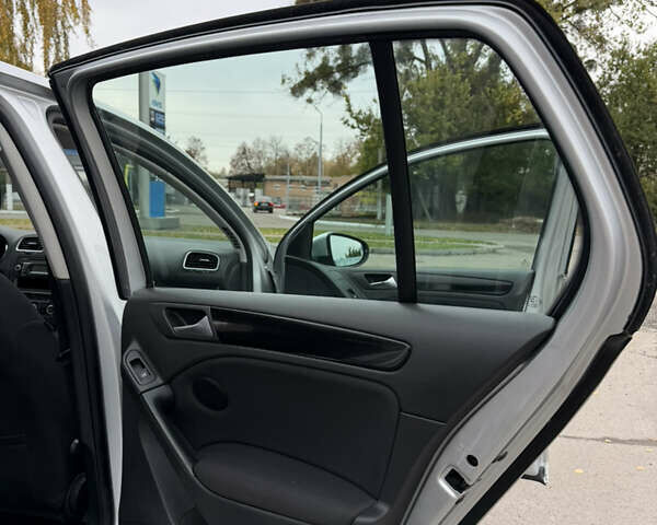 Серый Фольксваген Гольф, объемом двигателя 1.6 л и пробегом 222 тыс. км за 7999 $, фото 30 на Automoto.ua