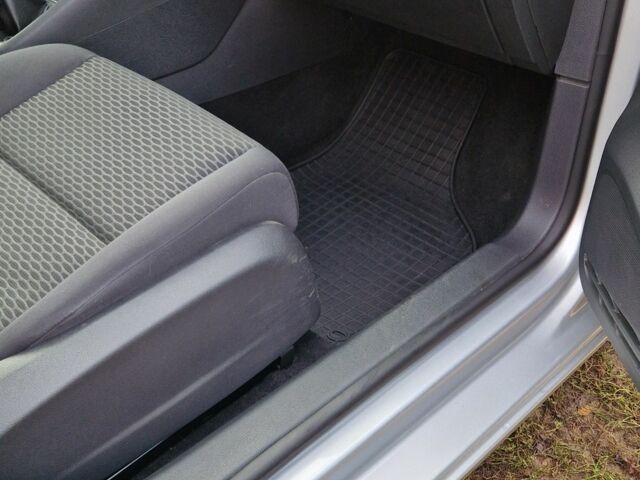 Серый Фольксваген Гольф, объемом двигателя 1.4 л и пробегом 215 тыс. км за 6990 $, фото 10 на Automoto.ua