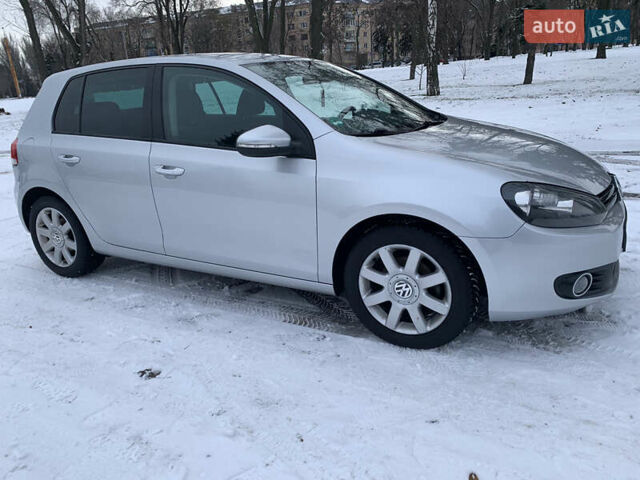 Серый Фольксваген Гольф, объемом двигателя 1.4 л и пробегом 265 тыс. км за 7500 $, фото 3 на Automoto.ua