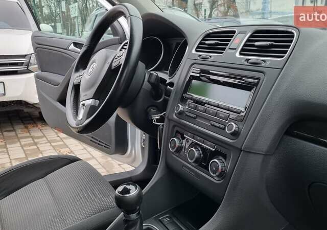 Сірий Фольксваген Гольф, об'ємом двигуна 1.39 л та пробігом 195 тис. км за 7200 $, фото 9 на Automoto.ua