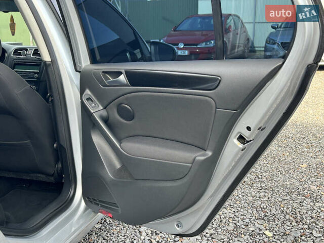 Серый Фольксваген Гольф, объемом двигателя 1.4 л и пробегом 231 тыс. км за 8299 $, фото 16 на Automoto.ua