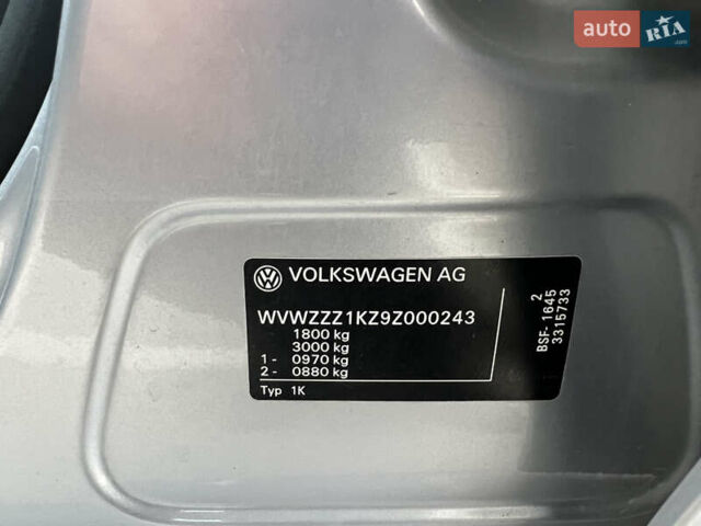 Серый Фольксваген Гольф, объемом двигателя 1.6 л и пробегом 98 тыс. км за 8100 $, фото 25 на Automoto.ua