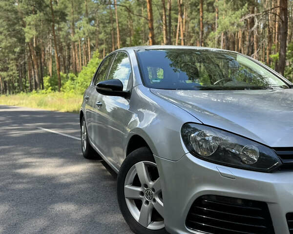 Серый Фольксваген Гольф, объемом двигателя 1.6 л и пробегом 214 тыс. км за 8300 $, фото 5 на Automoto.ua