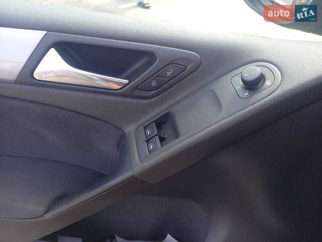 Сірий Фольксваген Гольф, об'ємом двигуна 1.4 л та пробігом 228 тис. км за 6900 $, фото 18 на Automoto.ua