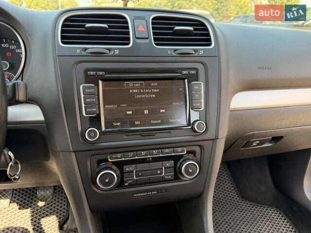 Серый Фольксваген Гольф, объемом двигателя 1.4 л и пробегом 244 тыс. км за 8400 $, фото 14 на Automoto.ua