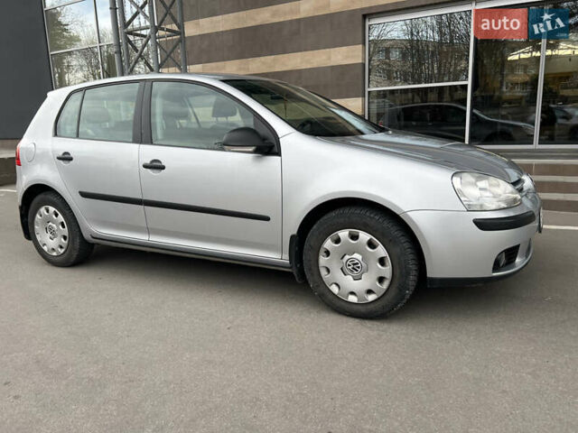 Серый Фольксваген Гольф, объемом двигателя 1.6 л и пробегом 98 тыс. км за 8100 $, фото 34 на Automoto.ua