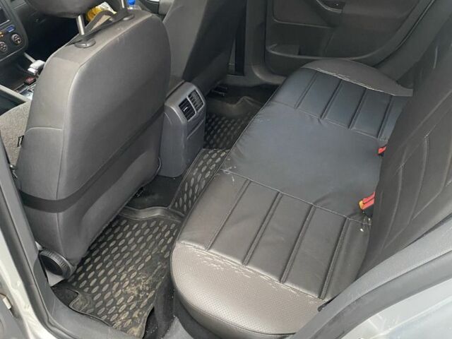 Сірий Фольксваген Гольф, об'ємом двигуна 1.6 л та пробігом 270 тис. км за 6000 $, фото 6 на Automoto.ua