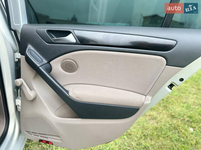 Серый Фольксваген Гольф, объемом двигателя 1.97 л и пробегом 284 тыс. км за 7677 $, фото 14 на Automoto.ua