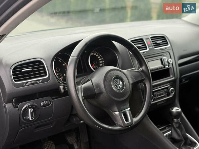 Сірий Фольксваген Гольф, об'ємом двигуна 1.6 л та пробігом 203 тис. км за 7800 $, фото 19 на Automoto.ua