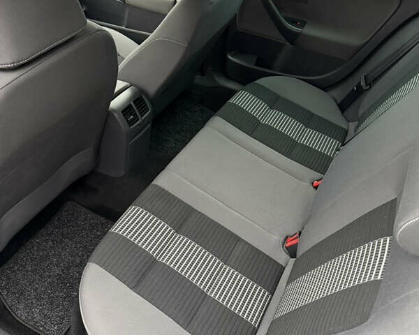 Серый Фольксваген Гольф, объемом двигателя 1.4 л и пробегом 204 тыс. км за 6350 $, фото 23 на Automoto.ua