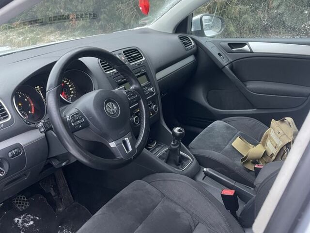 Серый Фольксваген Гольф, объемом двигателя 1.4 л и пробегом 194 тыс. км за 6400 $, фото 7 на Automoto.ua