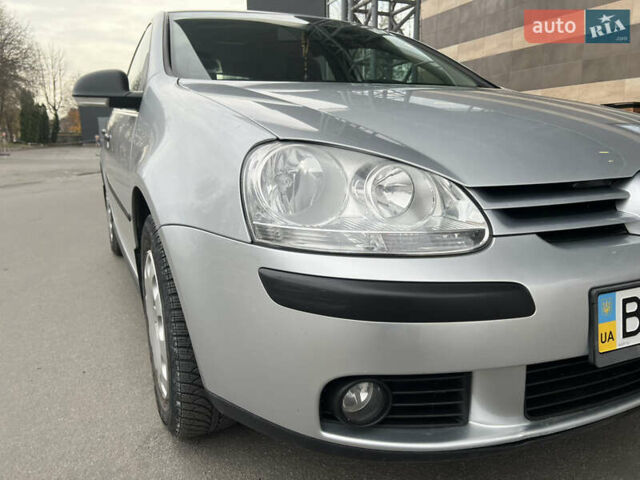 Серый Фольксваген Гольф, объемом двигателя 1.6 л и пробегом 98 тыс. км за 8100 $, фото 30 на Automoto.ua