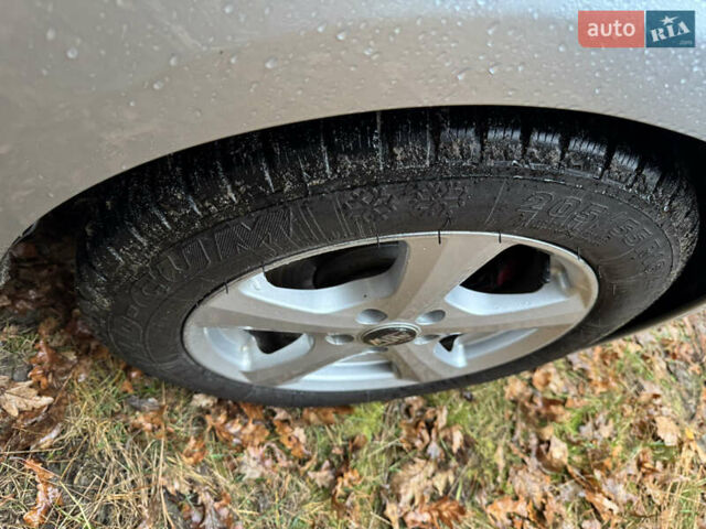 Серый Фольксваген Гольф, объемом двигателя 1.39 л и пробегом 213 тыс. км за 7200 $, фото 52 на Automoto.ua