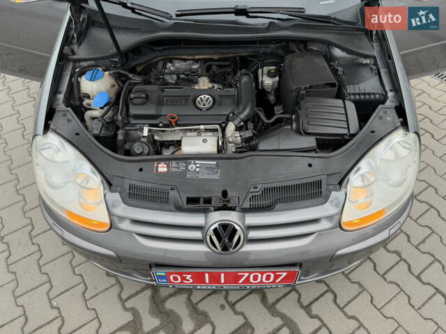 Серый Фольксваген Гольф, объемом двигателя 1.4 л и пробегом 204 тыс. км за 6350 $, фото 43 на Automoto.ua