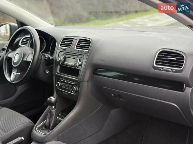Сірий Фольксваген Гольф, об'ємом двигуна 1.6 л та пробігом 203 тис. км за 7800 $, фото 24 на Automoto.ua