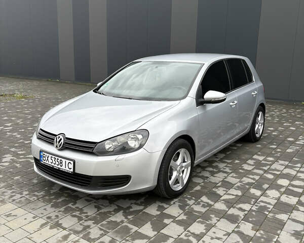 Серый Фольксваген Гольф, объемом двигателя 1.6 л и пробегом 216 тыс. км за 7700 $, фото 1 на Automoto.ua